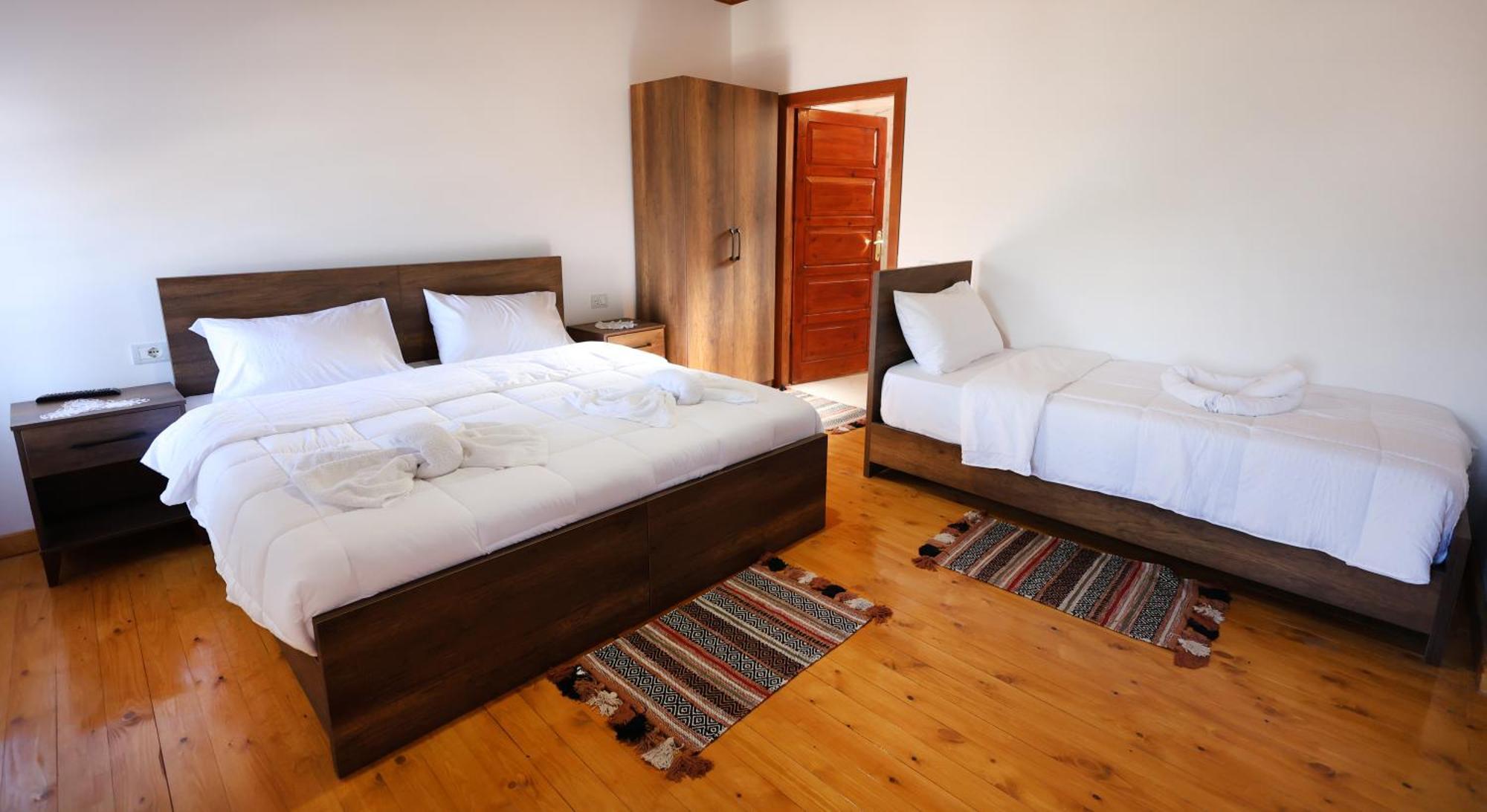 Villa Shpiragu Village Experience Berat Exterior photo